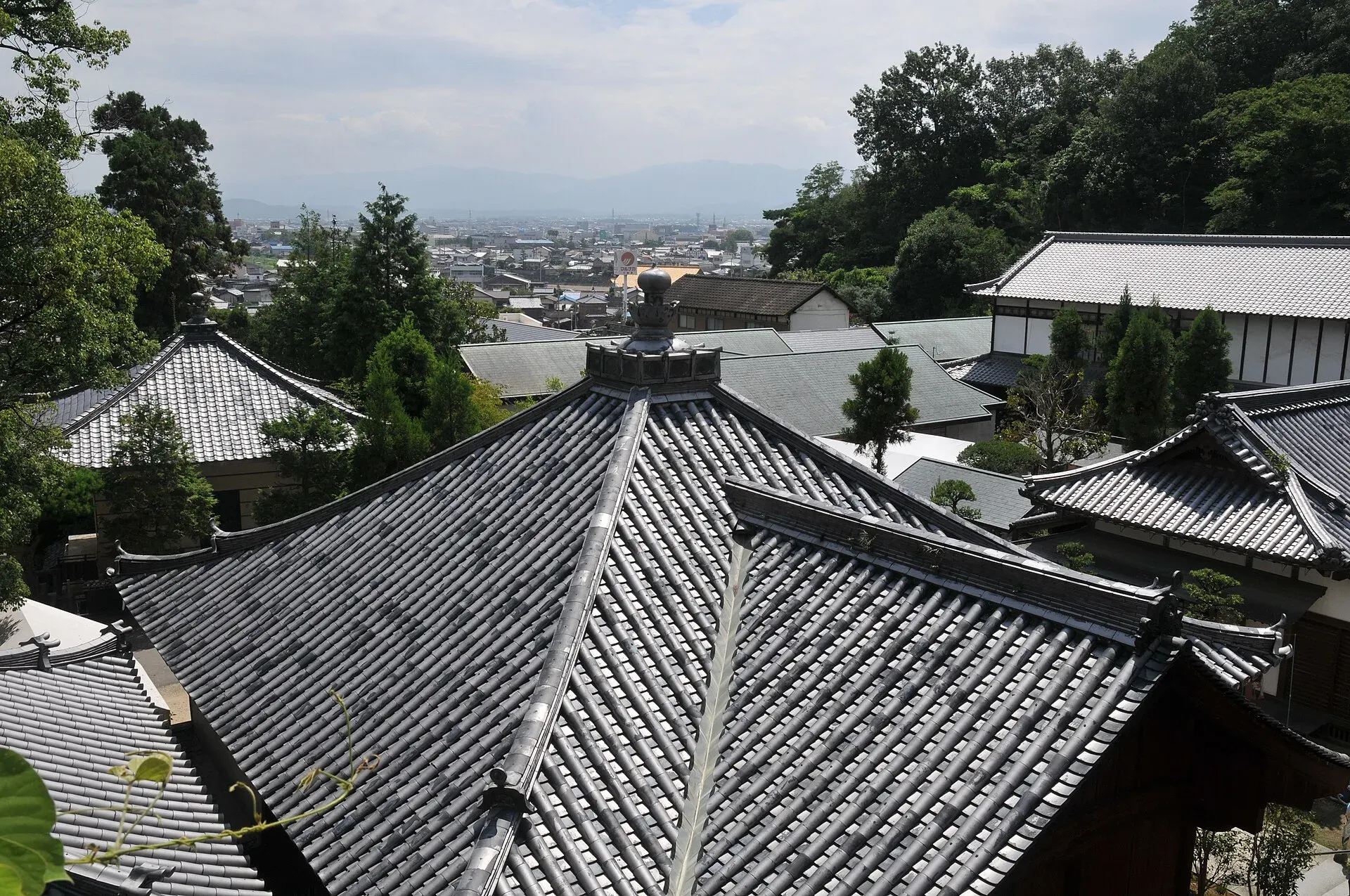 第69番 七宝山 観音寺 観音寺 境内