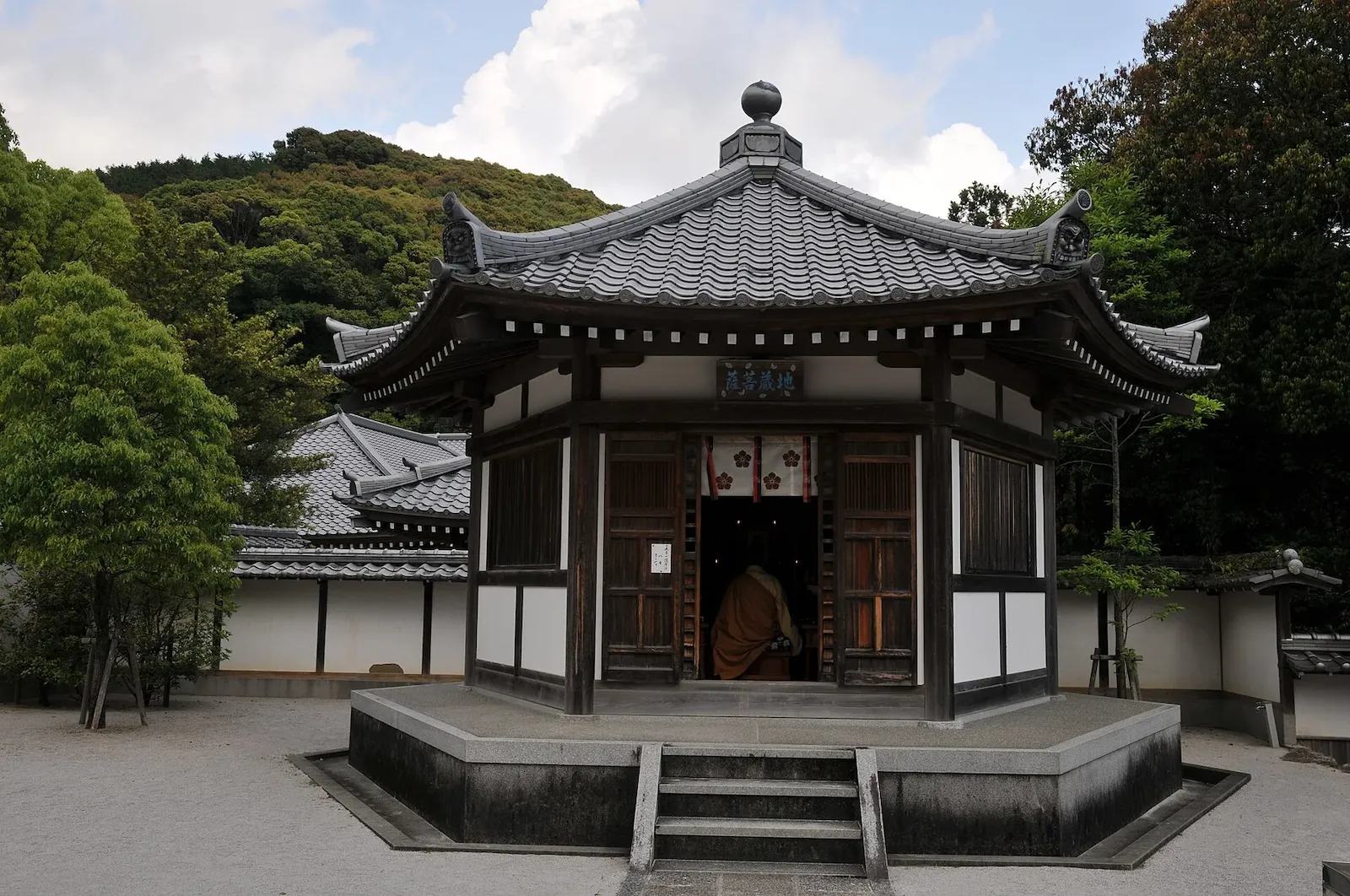 第28番 法界山 高照院 大日寺 六角堂