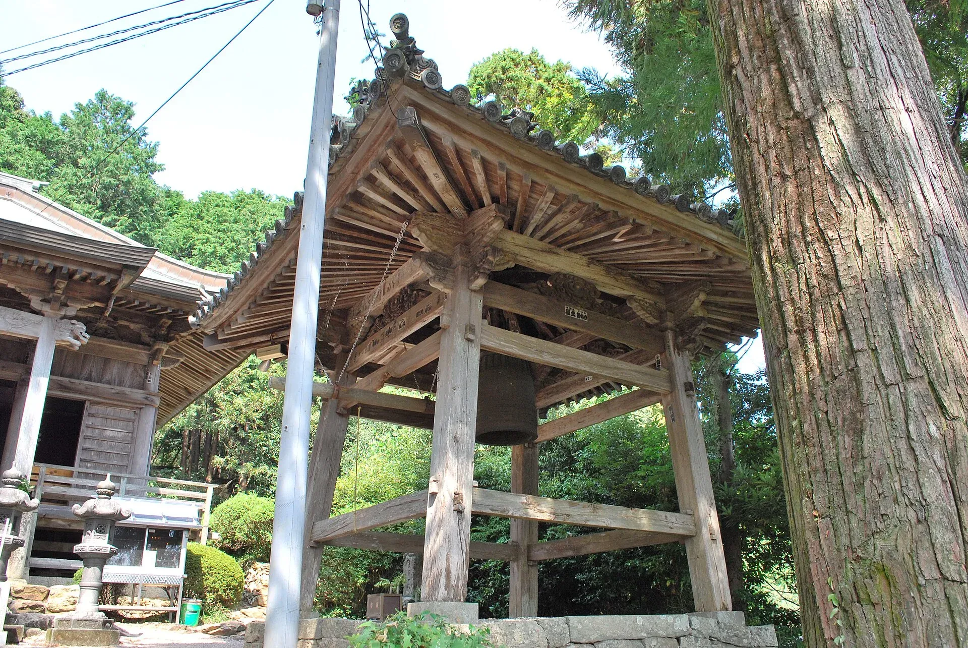 第18番 母養山 宝樹院 恩山寺 境内