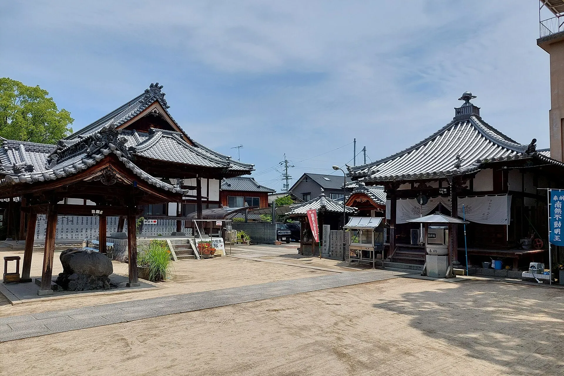 第53番 須賀山 正智院 圓明寺 境内