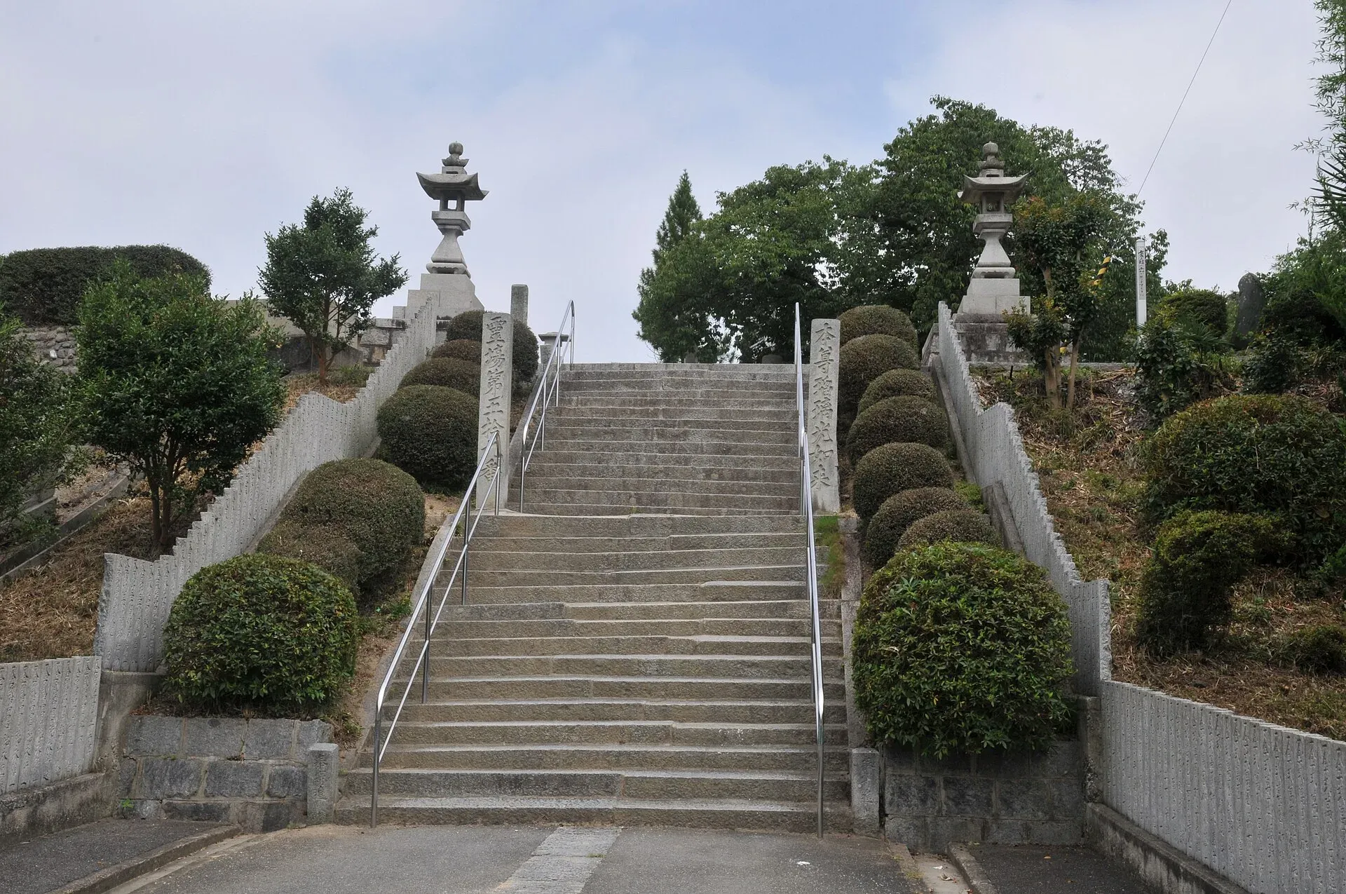 第59番 金光山 最勝院 国分寺 境内