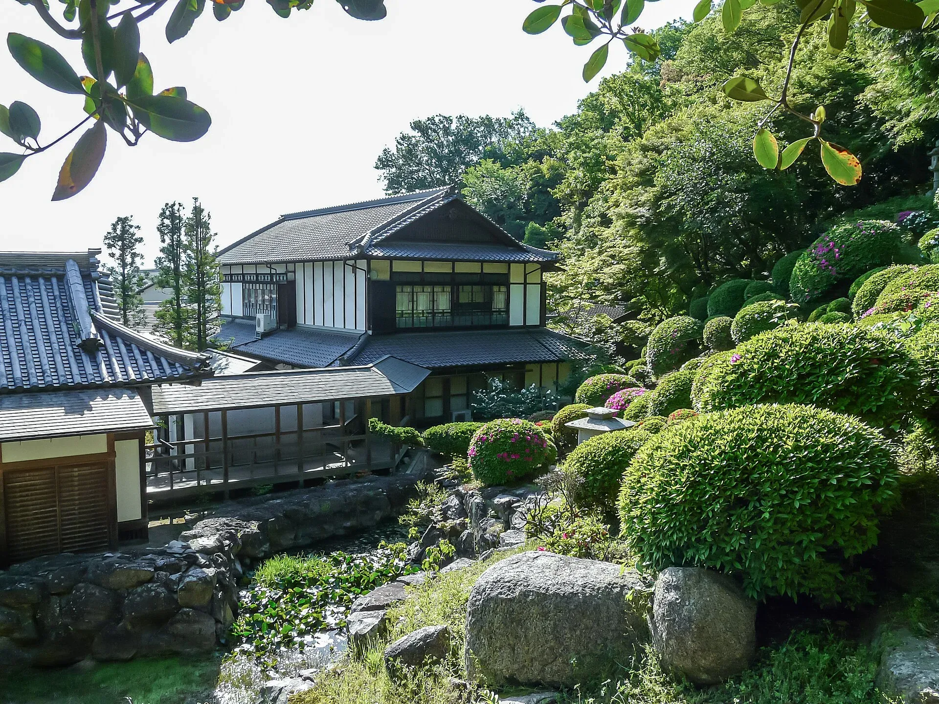 第68番 七宝山 神恵院 神恵院 境内