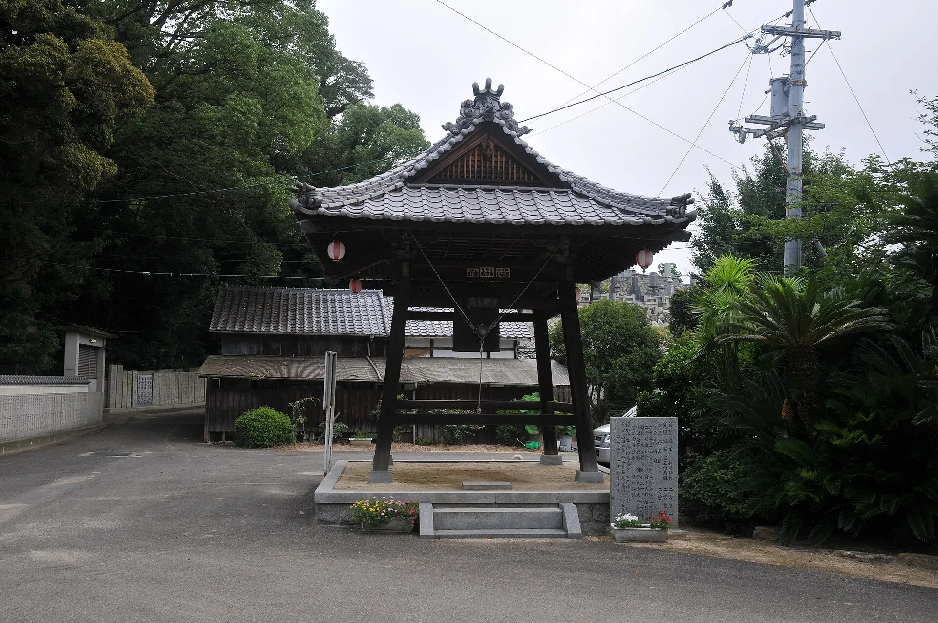 第54番 近見山 宝鐘院 延命寺 境内