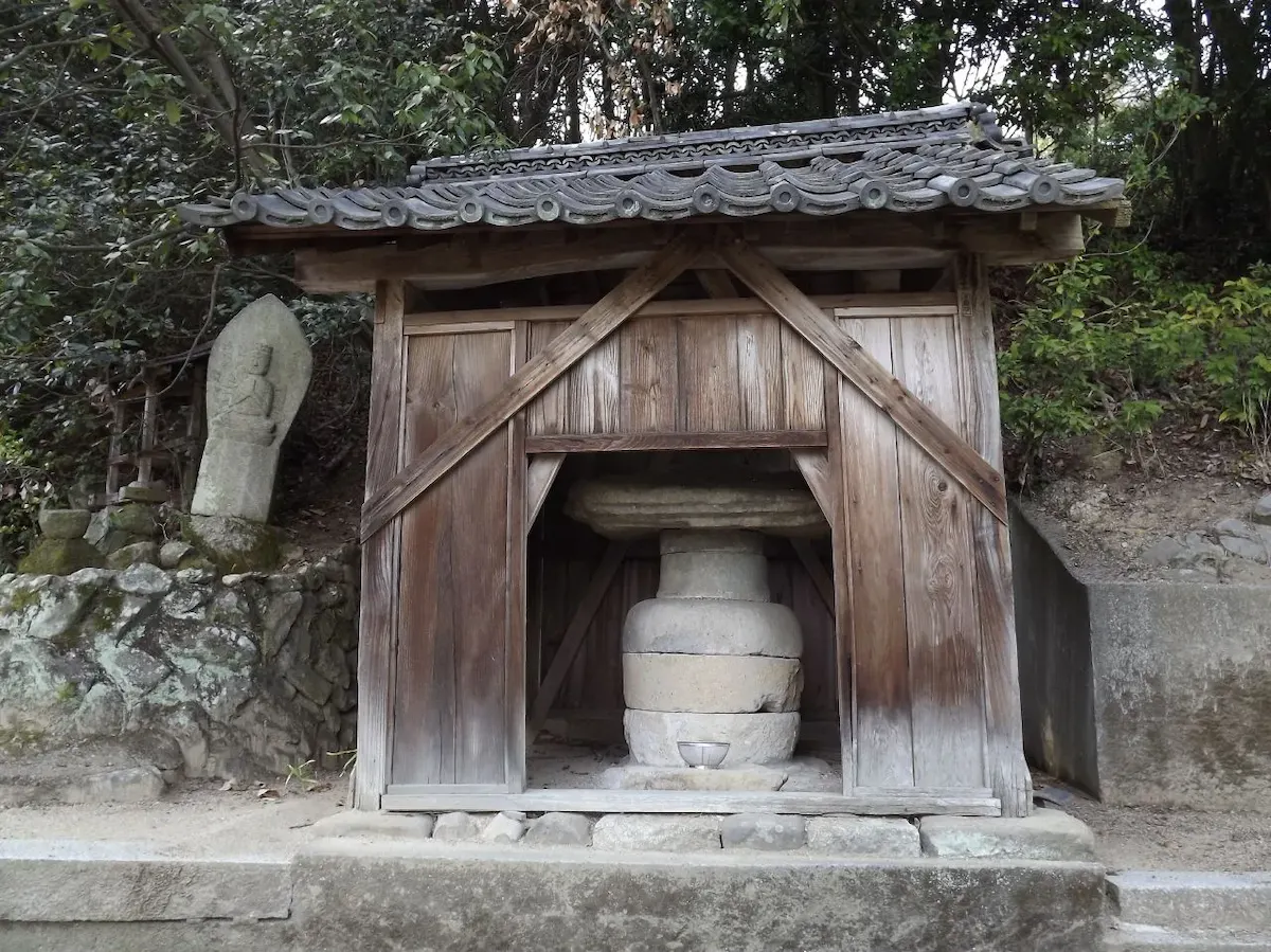 第69番 七宝山 観音寺 観音寺 境内