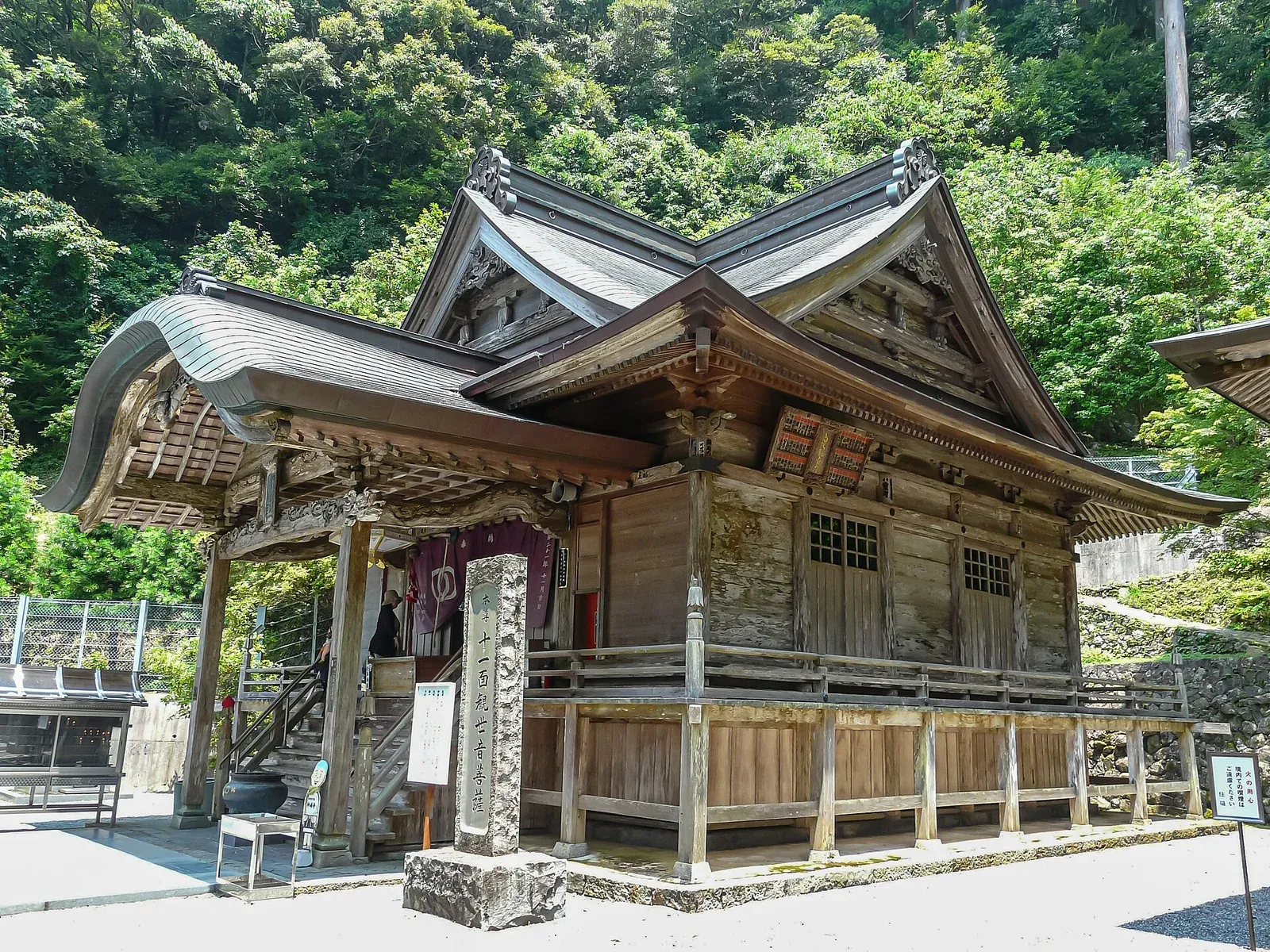 第27番 竹林山 地蔵院 神峯寺 本堂