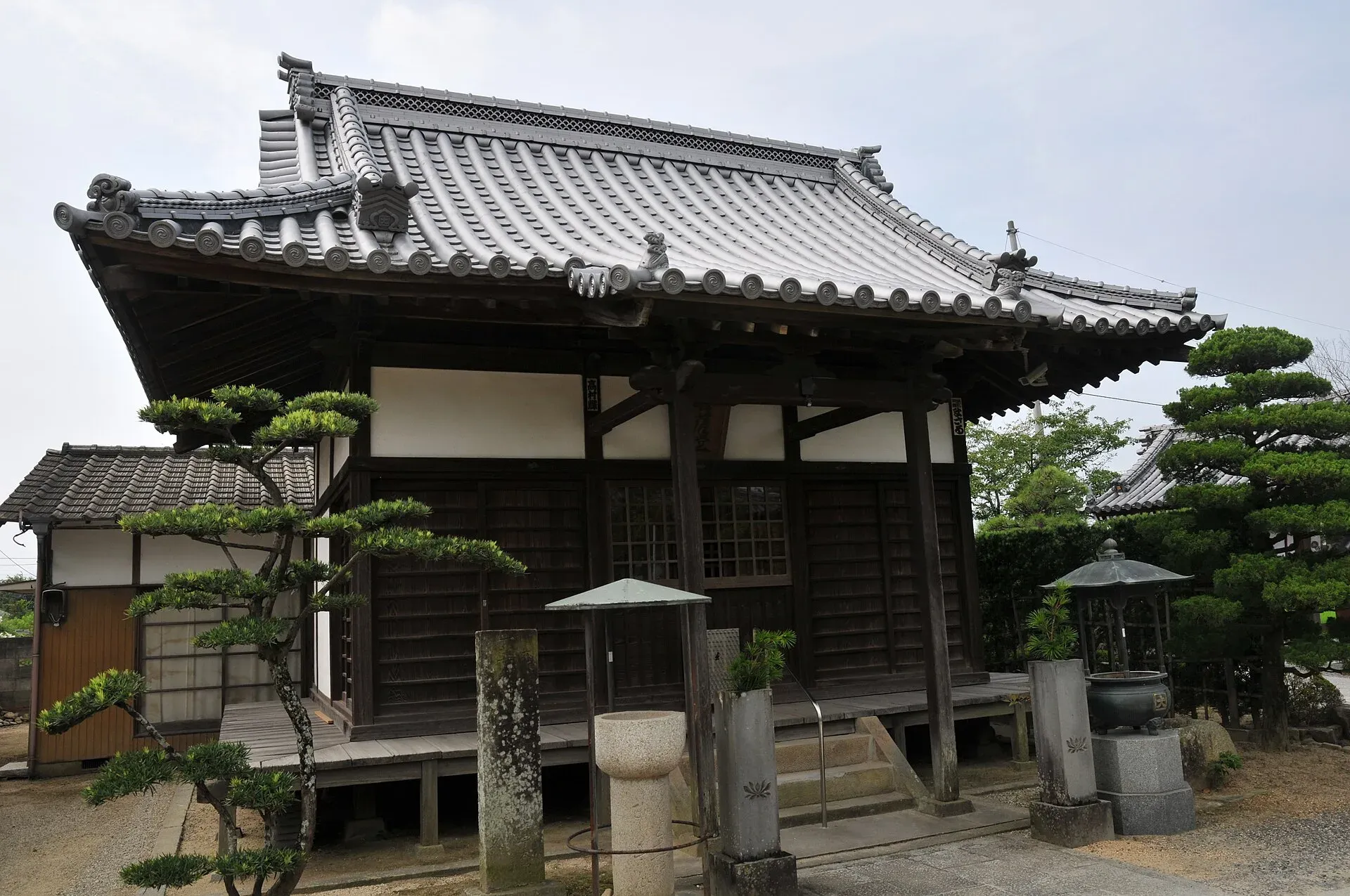 第83番 神毫山 大宝院 一宮寺 境内