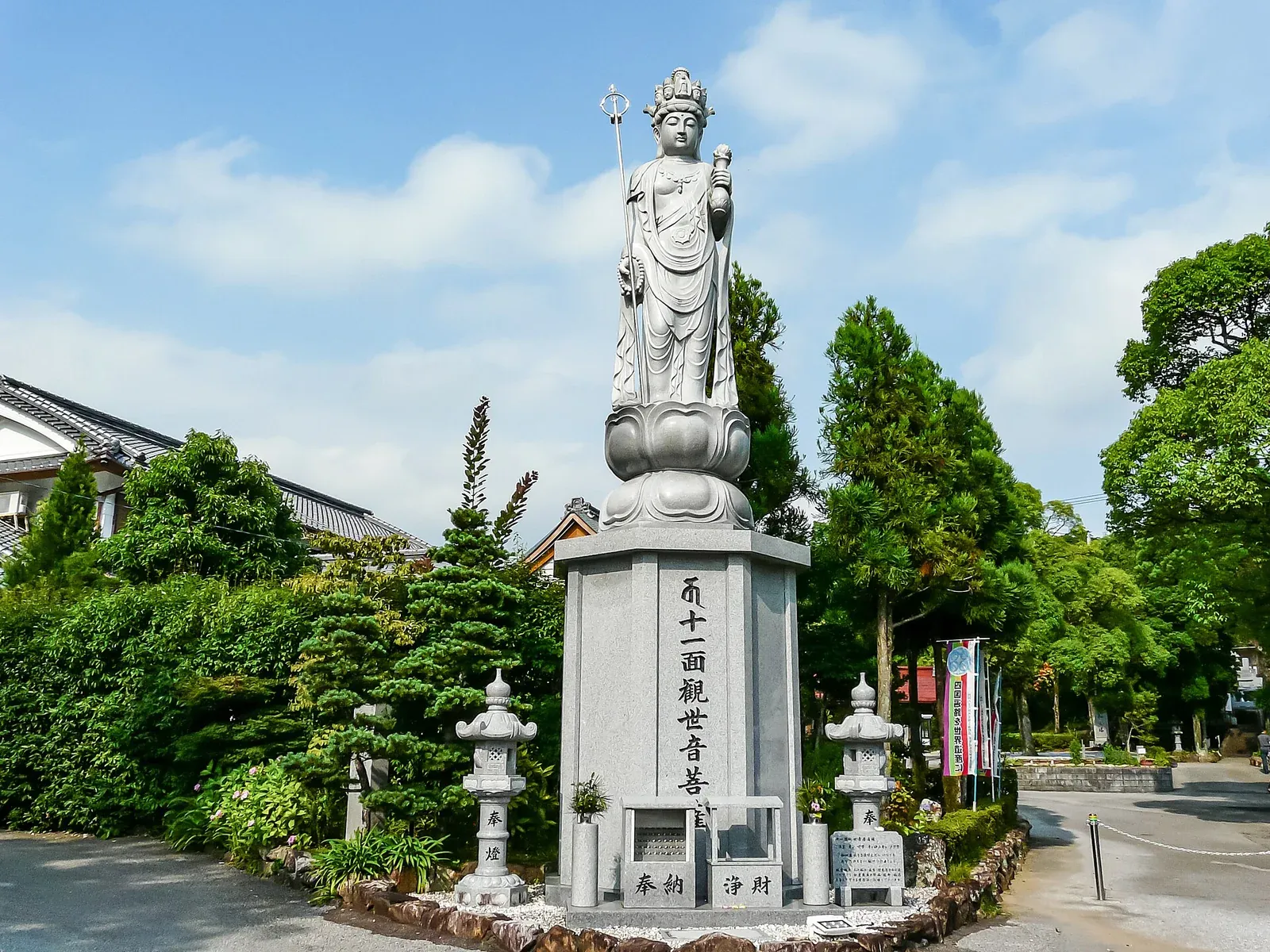 第30番 百々山 東明院 善楽寺 像