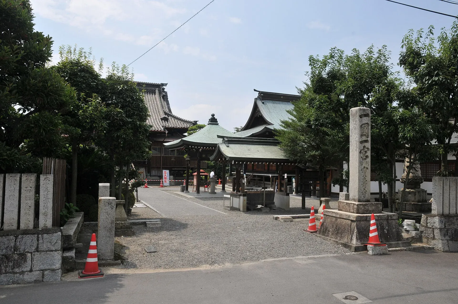 第62番 天養山 観音院 宝寿寺 境内